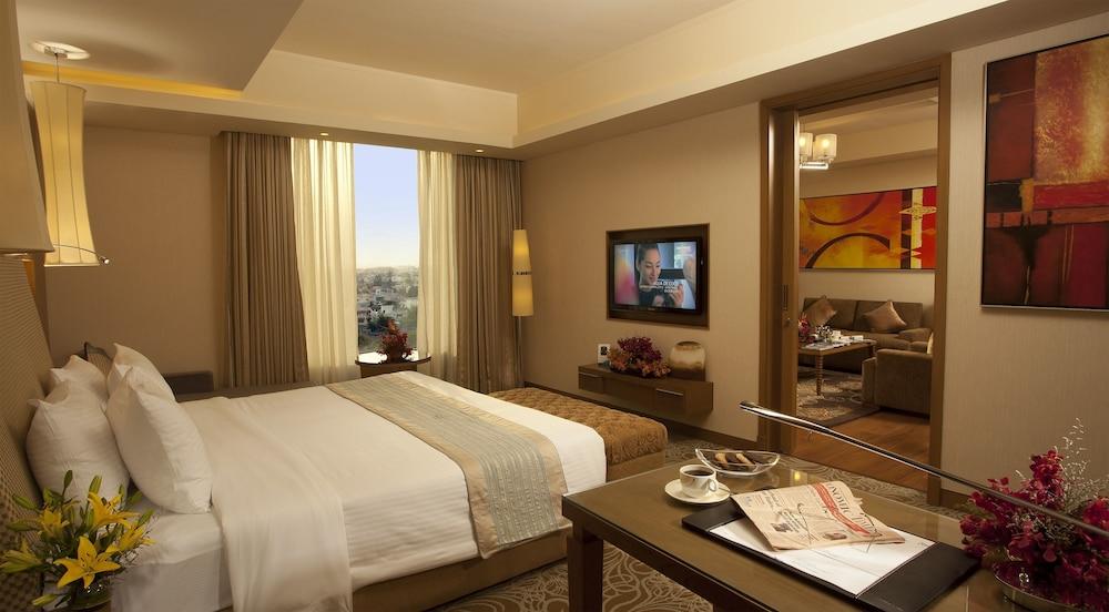 Radisson Blu Hotel, Nagpur Eksteriør billede
