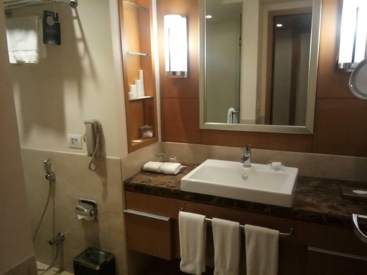 Radisson Blu Hotel, Nagpur Eksteriør billede